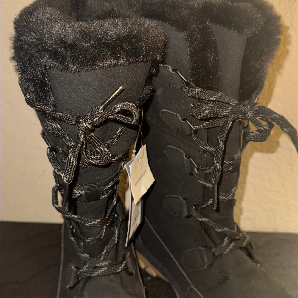 Universal Thread Carla Waterproof Winter‎ Lace Up Boots Size 7 New